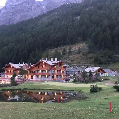 3 Chalets Aparthotel-3